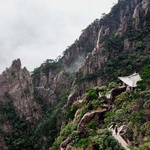 Mount Huangshan: A Majestic Hiking Destination in Anhui