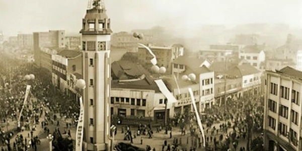 Chongqing Liberation Monument,tour.jpg