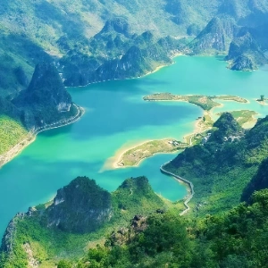 デチアン滝・朱雀町の探索