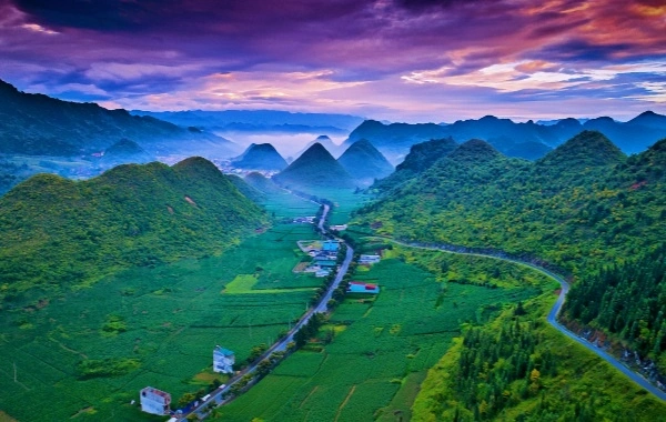 Tour di 6 giorni a Qianxinan, Guizhou