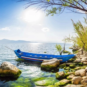 湖・洞窟・森:雲南4日ツアー