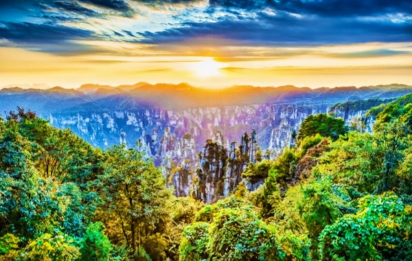 일 1: Zhangjiajie에 도착