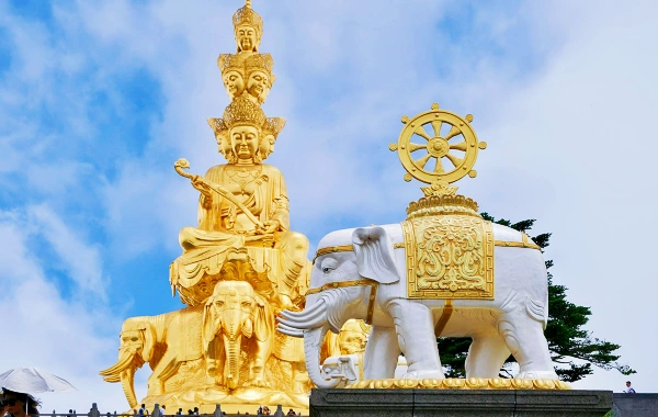 日 2: Emeishan-Chengdu