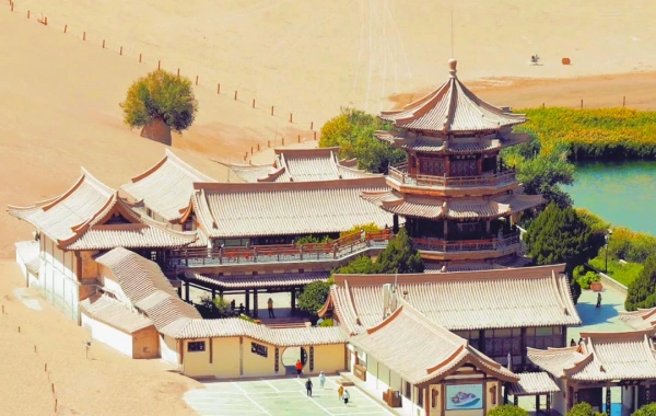 Day 2: Dunhuang - Jiayu Pass