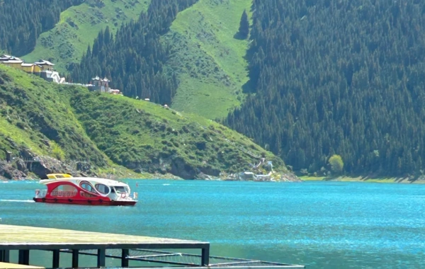 1日目: ウルムチー