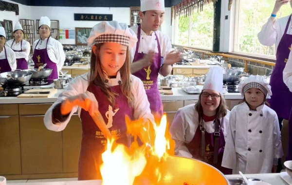 1 일 청두 Sichuan 요리 박물관 & Sanxingdui Ruins 투어