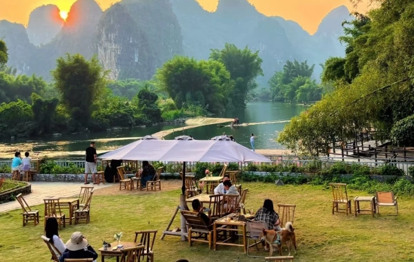 5日目: 竹のラフティングとサイクリング