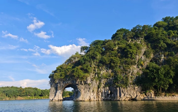 일 2: 광저우-Guilin