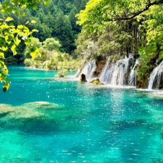 Tour delle Montagne Sceniche e Sacre di Sichuan