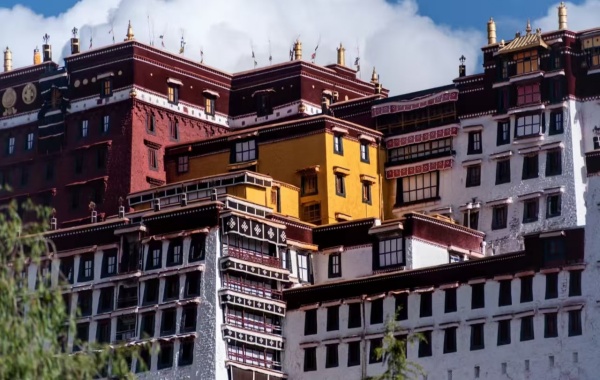 1日目:ラッサ到着