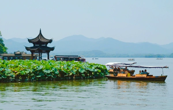 День 1: Прибытие в Ханчжоу