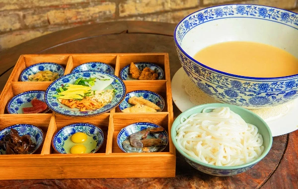 День 1: Куньмин