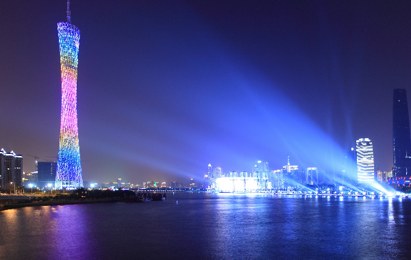 اليوم الأول: غوانغزو ريفال