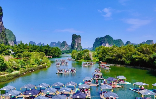 地球ツアーの4日間センター