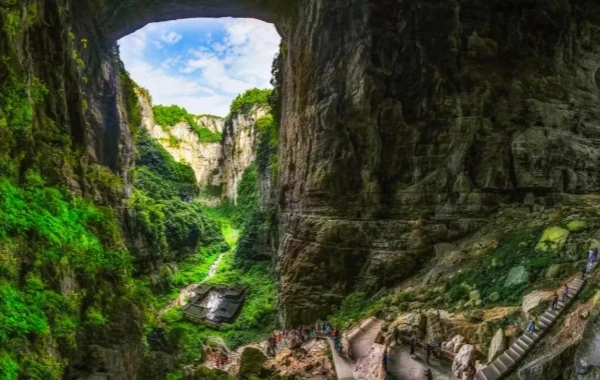 Giorno 3: Chongqing Wulong